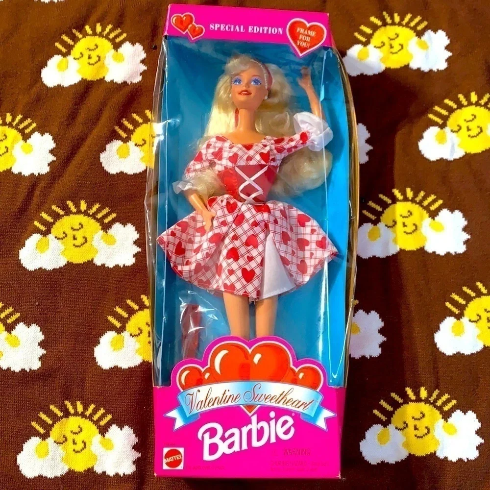 Vintage 1995 Mattel Valentine’s Day sweetheart Barbie special edition blonde